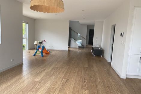 Photo of property in 34a Exmouth Road, Northcote, Auckland, 0627