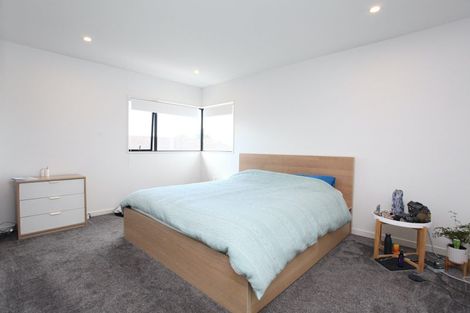 Photo of property in 10b Kurnell Drive, Botany Downs, Auckland, 2010