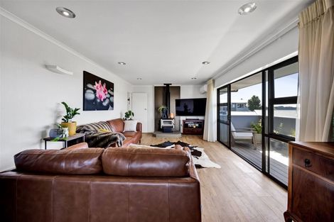 Photo of property in 22 Culzean Grove, Bell Block, New Plymouth, 4312