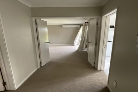 Photo of property in 12 The Mews, Shamrock Park, Auckland, 2016