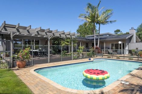 Photo of property in 5 Elimar Drive, Sunnyhills, Auckland, 2010