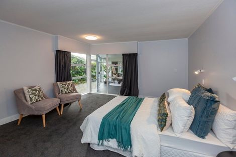 Photo of property in 21 Rewarewa Crescent, Waikanae, 5036