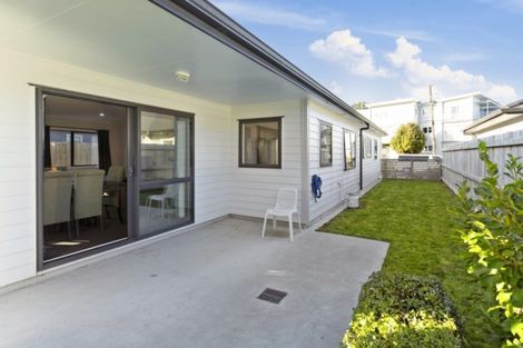 Photo of property in 100 Farmer Crescent, Taita, Lower Hutt, 5011