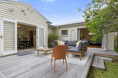 Photo of property in 5 Meadows Avenue, Waiwhetu, Lower Hutt, 5010