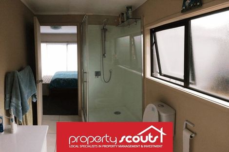 Photo of property in 3 Glen Vista Place, Bayview, Auckland, 0629