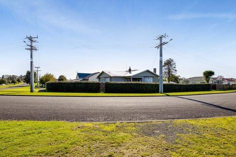 Photo of property in 30 Cloten Road, Stratford, 4332