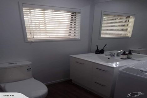 Photo of property in 2/19 Oban Road, Browns Bay, Auckland, 0630