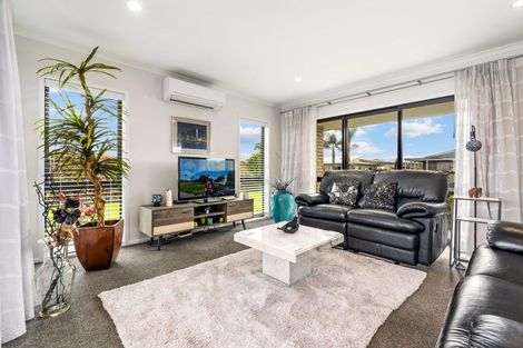 Photo of property in 10 Watch Lane, Waipu, 0510