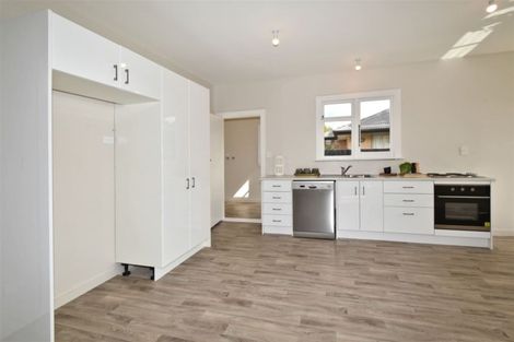 Photo of property in 219a Main North Road, Redwood, Christchurch, 8051