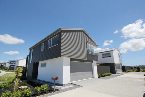 Photo of property in 1 Mcarthur Close, Silverdale, 0932