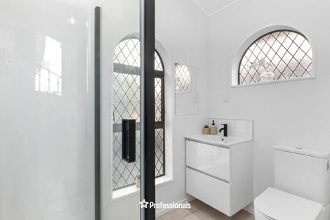 Photo of property in 14 Matuhi Street, Tirohanga, Lower Hutt, 5010