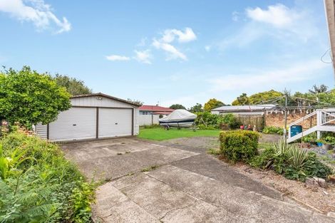 Photo of property in 17 Mckean Avenue, Manurewa, Auckland, 2102