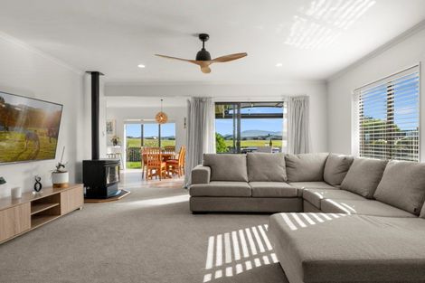 Photo of property in 21 Nicole Place, Papamoa Beach, Papamoa, 3118