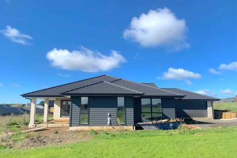 Photo of property in 25 Trevor Mcmiken Drive, Patumahoe, 2679