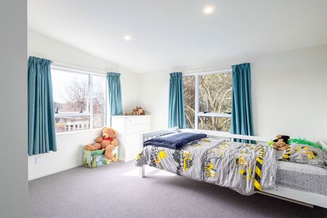 Photo of property in 7 Sawtell Place, Northcote, Christchurch, 8052