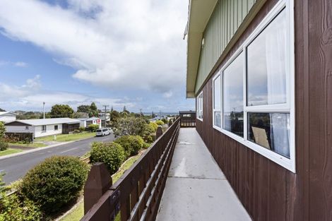 Photo of property in 59 Dixon Street, Oakura, 4314