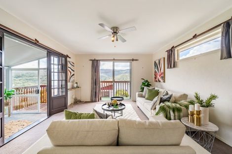 Photo of property in 75 Logie Street, Stokes Valley, Lower Hutt, 5019