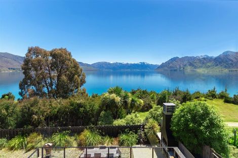 Photo of property in 216 Lakeview Terrace, Lake Hawea, Wanaka, 9382