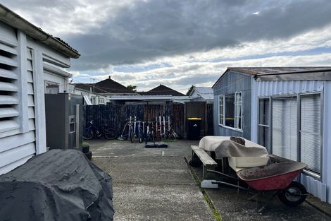 Photo of property in 42 Tennyson Street, Dannevirke, 4930