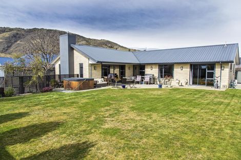 Photo of property in 4 Sunhaven Cove, Cromwell, 9310