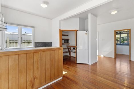 Photo of property in 2 Fyfe Road, Waihi Beach, 3611