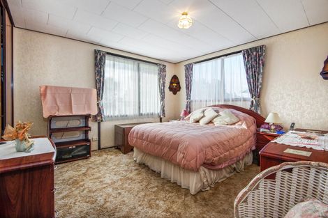 Photo of property in 109 Shifnal Drive, Randwick Park, Auckland, 2105