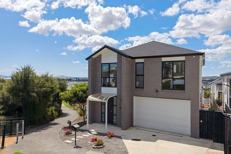 Photo of property in 10 Ripa Street, Flat Bush, Auckland, 2019