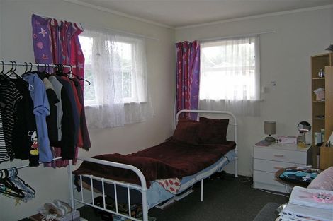 Photo of property in 1 Keys Street, Elderslea, Upper Hutt, 5018