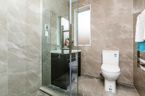 Photo of property in 8a Albany Highway, Greenhithe, Auckland, 0632