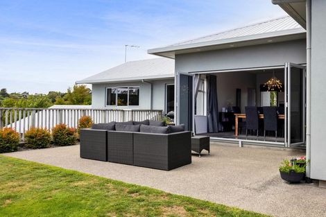 Photo of property in 188 Heta Road, Highlands Park, New Plymouth, 4312