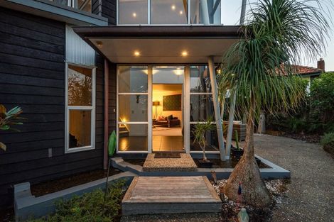 Photo of property in 25 Hastings Road, Mairangi Bay, Auckland, 0630