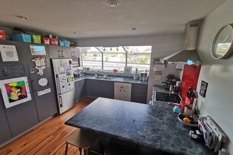 Photo of property in 10 Copley Street, New Lynn, Auckland, 0600