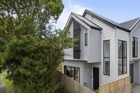 Photo of property in 132a Stapleford Crescent, Browns Bay, Auckland, 0630