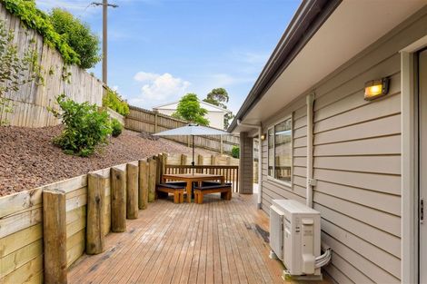 Photo of property in 2/49a Lancaster Road, Beach Haven, Auckland, 0626