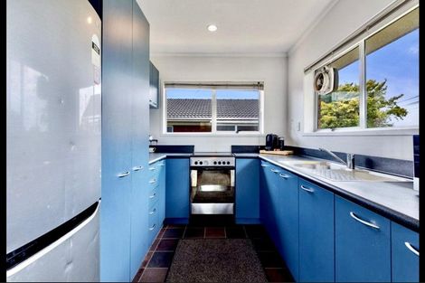 Photo of property in 1/165 View Road, Sunnyvale, Auckland, 0612