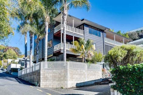 Photo of property in 17 Goldsmith Road, Hospital Hill, Napier, 4110