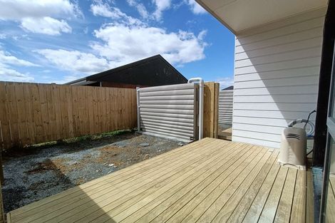 Photo of property in 13d Serjeant Street, Henderson, Auckland, 0612
