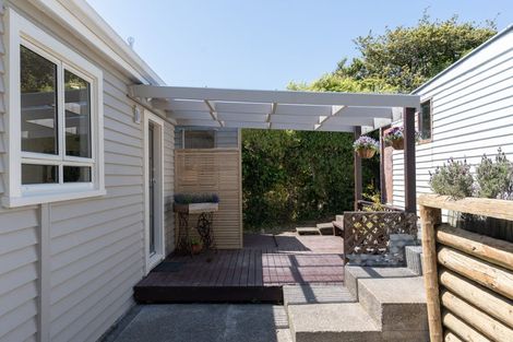 Photo of property in 10 Arawhata Street, Ranui, Porirua, 5024