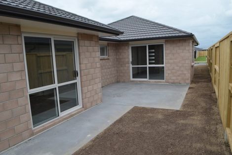Photo of property in 16 Naeo Close, Papamoa Beach, Papamoa, 3118
