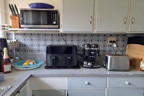 Photo of property in 9b Seaside Avenue, Waterview, Auckland, 1026