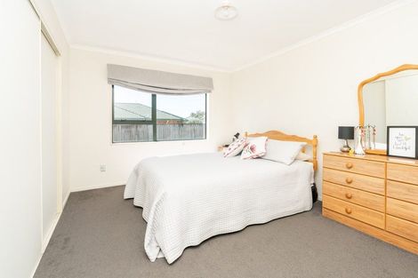 Photo of property in 14 Caulfield Place, Nawton, Hamilton, 3200