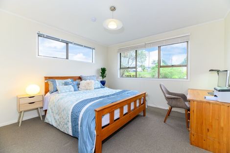 Photo of property in 59 Sunset Road, Totara Vale, Auckland, 0632