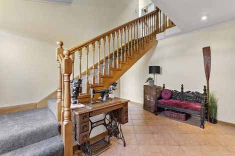 Photo of property in 17 David Crescent, Karori, Wellington, 6012