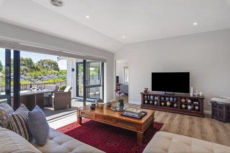 Photo of property in 176 Milne Drive, Paraparaumu, 5032