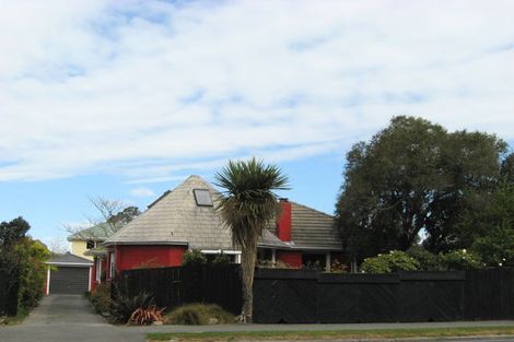 Photo of property in 72 Grahams Road, Burnside, Christchurch, 8041