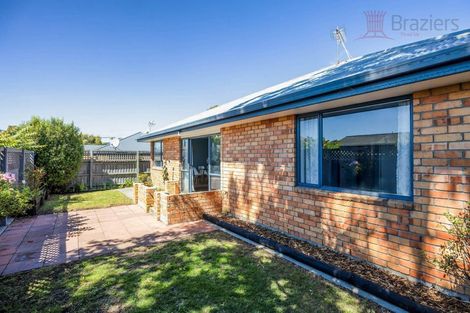 Photo of property in 2/381 Linwood Avenue, Bromley, Christchurch, 8062