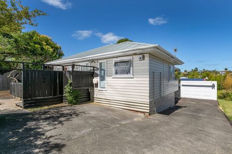 Photo of property in 1/84 West Coast Road, Glen Eden, Auckland, 0602