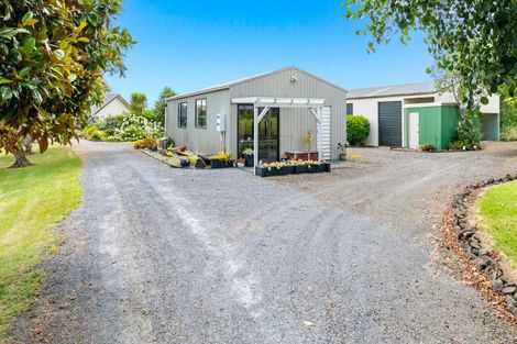 Photo of property in 1224 State Highway 16, Waimauku, 0883