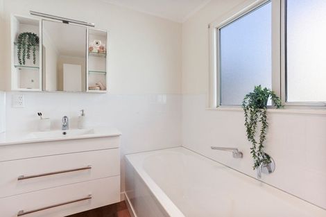 Photo of property in 6 Glasgow Street, Phillipstown, Christchurch, 8011