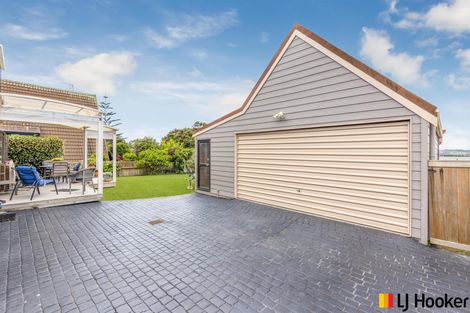 Photo of property in 56 Carnoustie Drive, Wattle Downs, Auckland, 2103